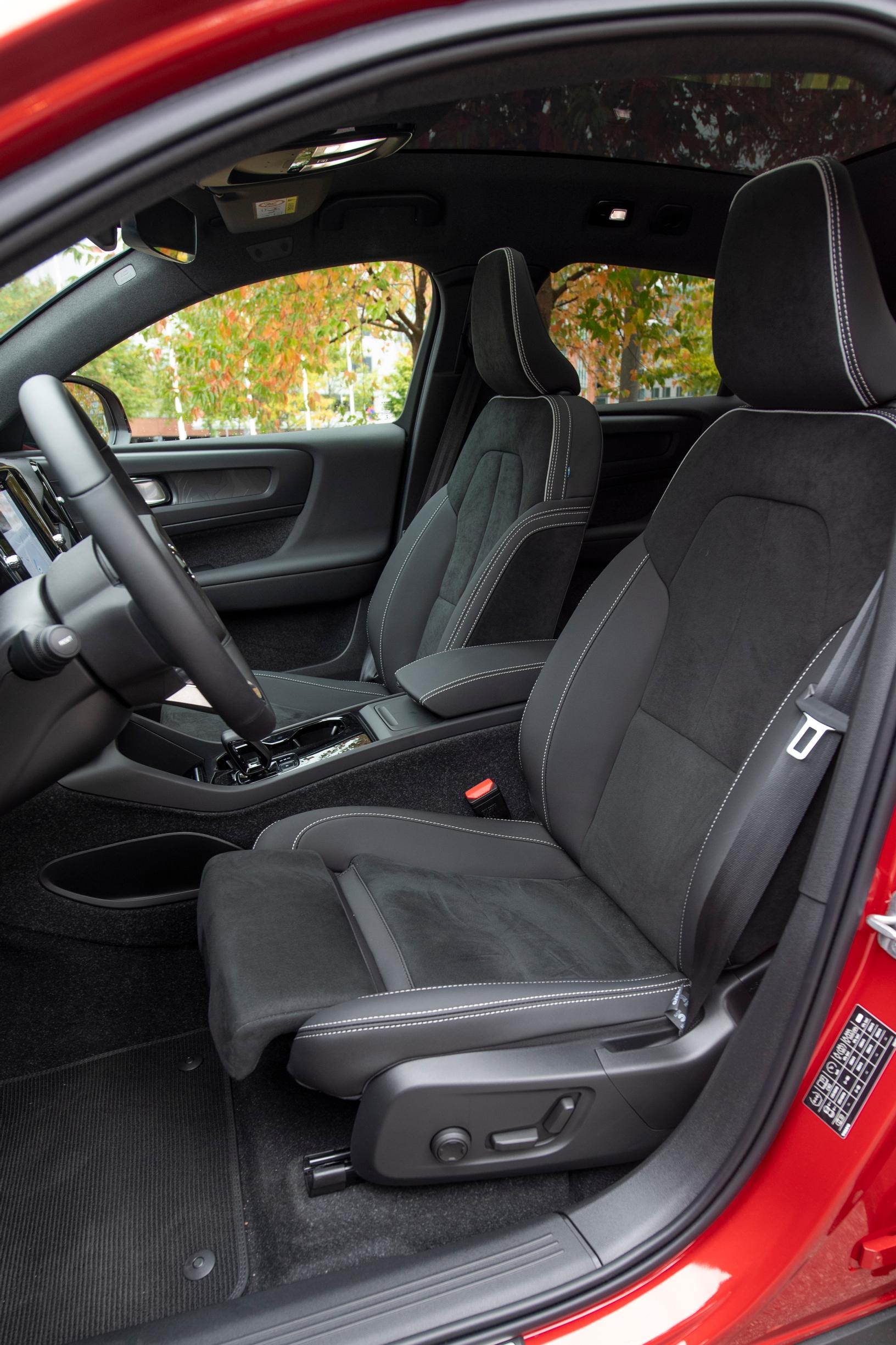 Volvo C40 Recharge Single Plus etupenkki